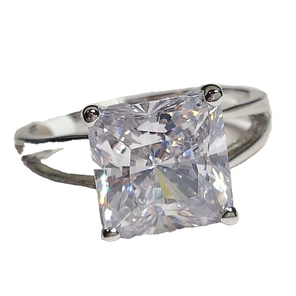 Cubic Zirconia Solitaire Cocktail Ring Size 9 10 Princess Cut Silver Plated - Picture 1 of 13